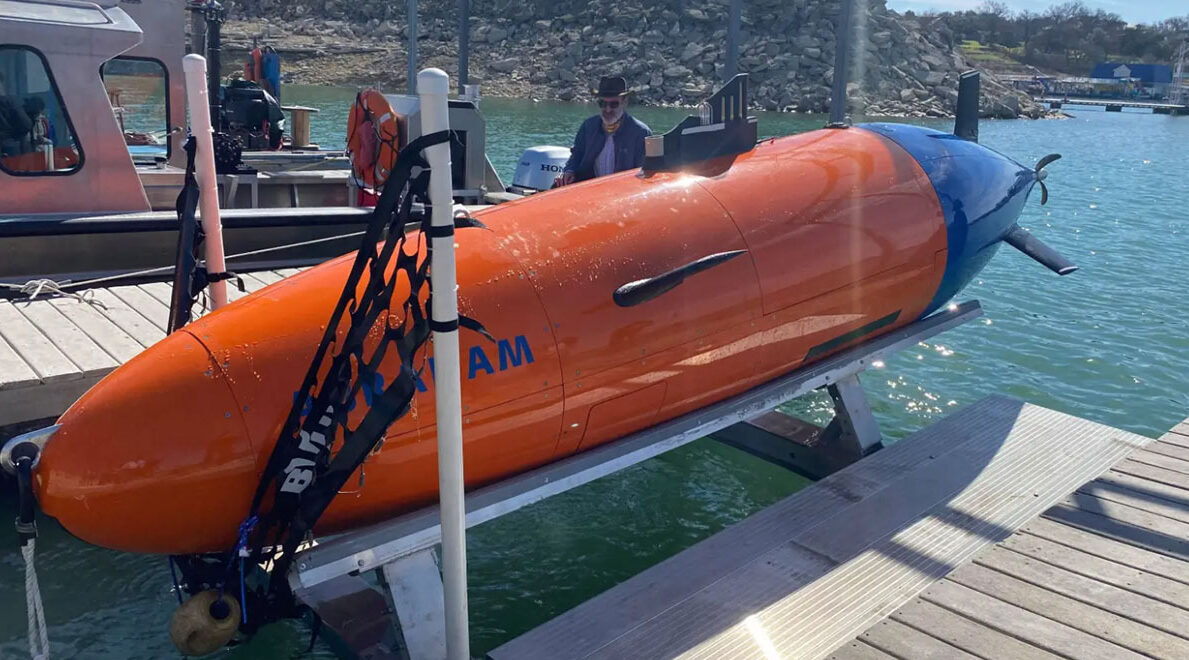 Austin-based company launches submarine in Lake Travis for ocean research